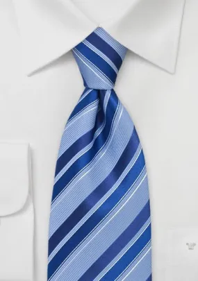Cravatta righe blu regale